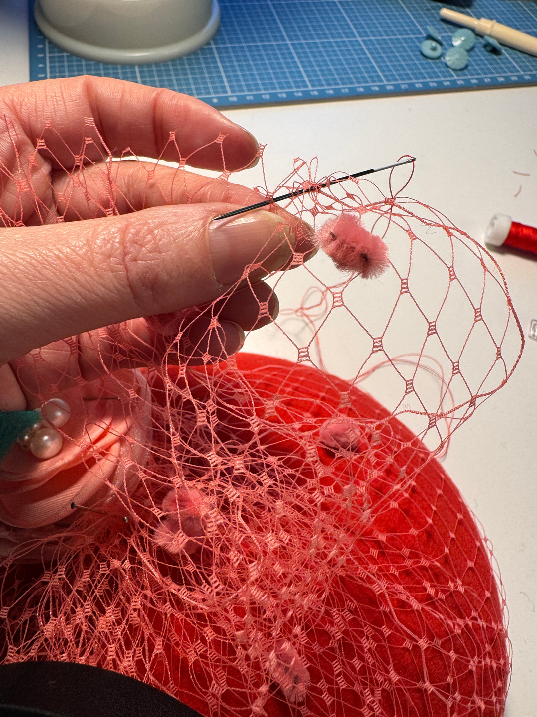 Fascinator Lady in red