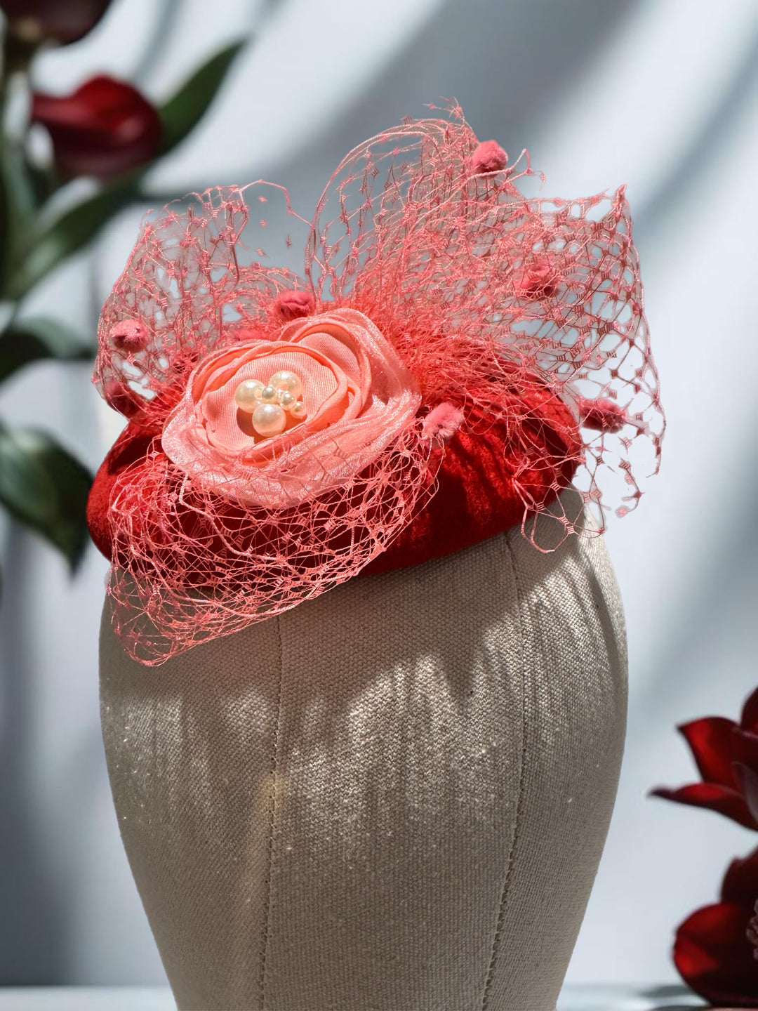 Fascinator Lady in red